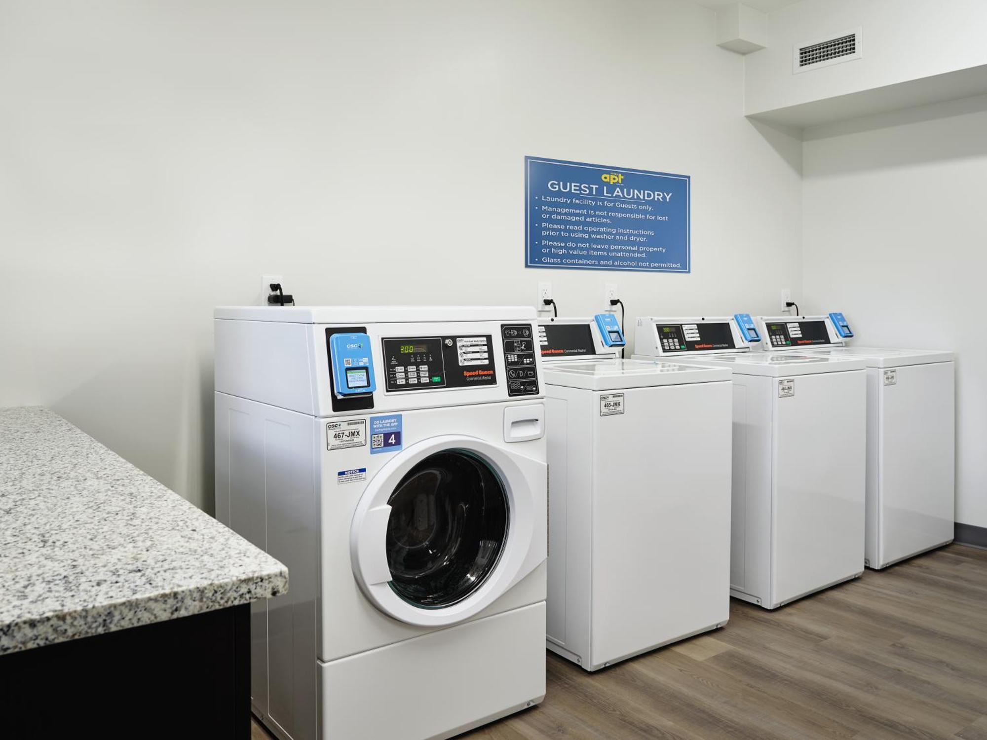 Stayapt Suites Columbus-Fort Benning Zewnętrze zdjęcie