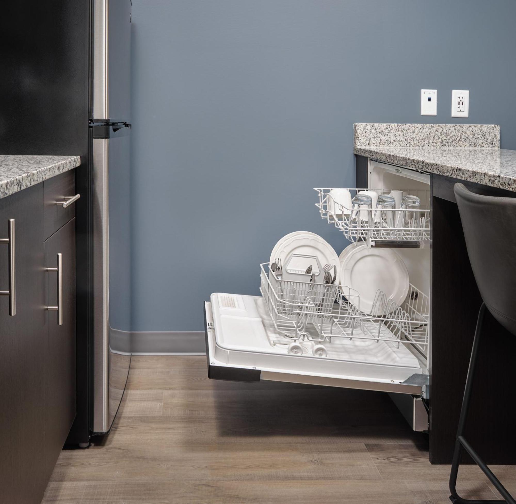 Stayapt Suites Columbus-Fort Benning Zewnętrze zdjęcie